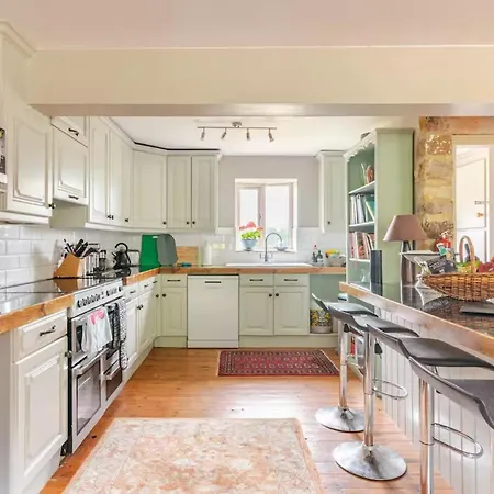 Dowgill 3-bed Barn Sleeps7 Hottub&parking