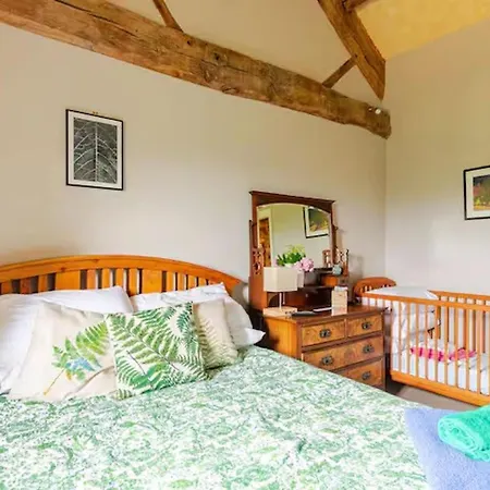 Сasa de vacaciones Dowgill 3-bed Barn Sleeps7 Hottub&parking