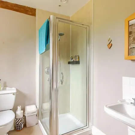Semesterbostad Dowgill 3-bed Barn Sleeps7 Hottub&parking Harrogate