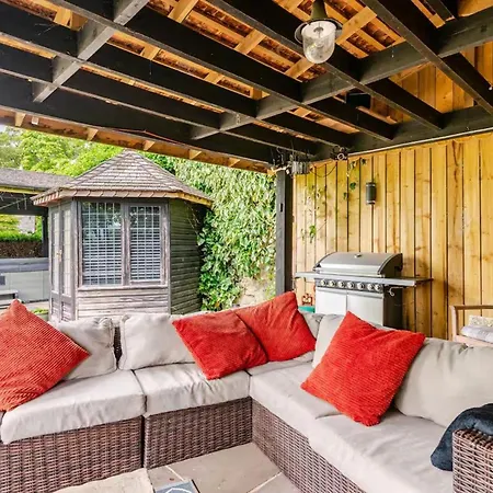 Semesterbostad Dowgill 3-bed Barn Sleeps7 Hottub&parking Harrogate